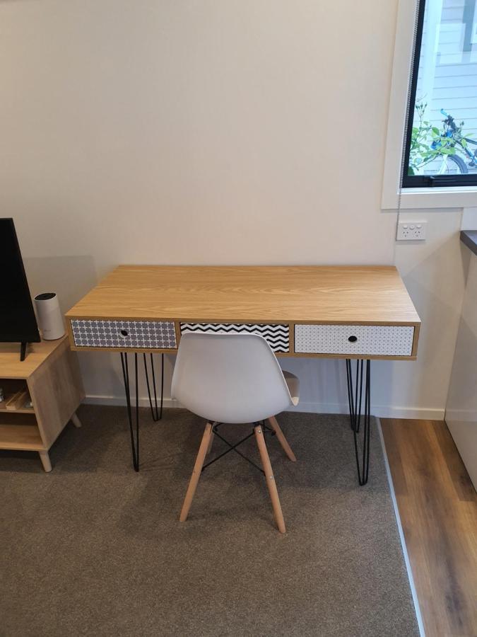 Modern 1 Bedroom Guest House อัปเปอร์ฮัทท์ ภายนอก รูปภาพ